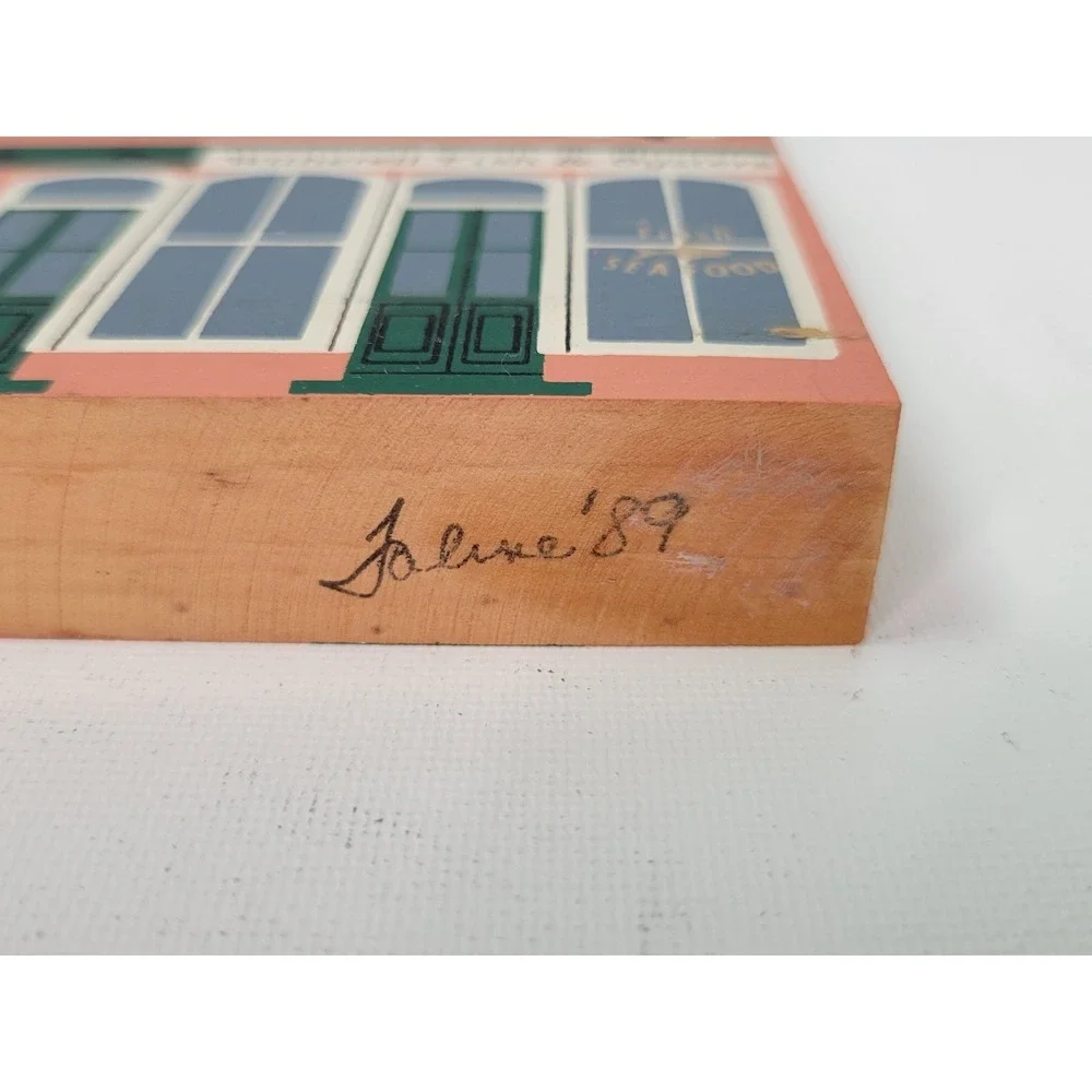 Cat's‎ Meow Fish/Meat Market House Wooden Collectible 1988 Signed